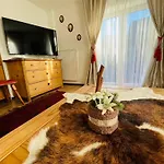 Almenrausch Mit 110 M2 Und Sonniger Terrasse